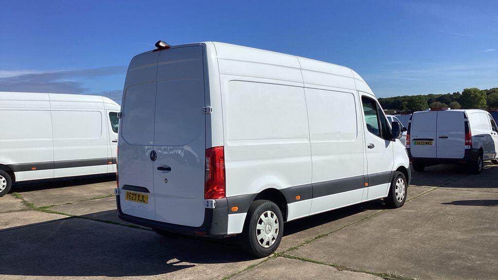Mercedes-Benz Sprinter